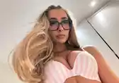 惊为天人！OnlyFans女星“Lily Phillips”